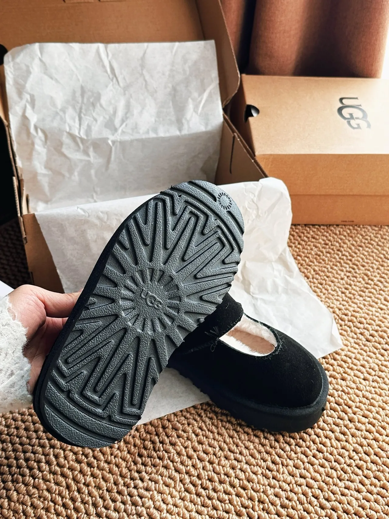 UGG Tasman Preto Bege Suede Upper Shearling-Lined Mary Jane Sapatos 17