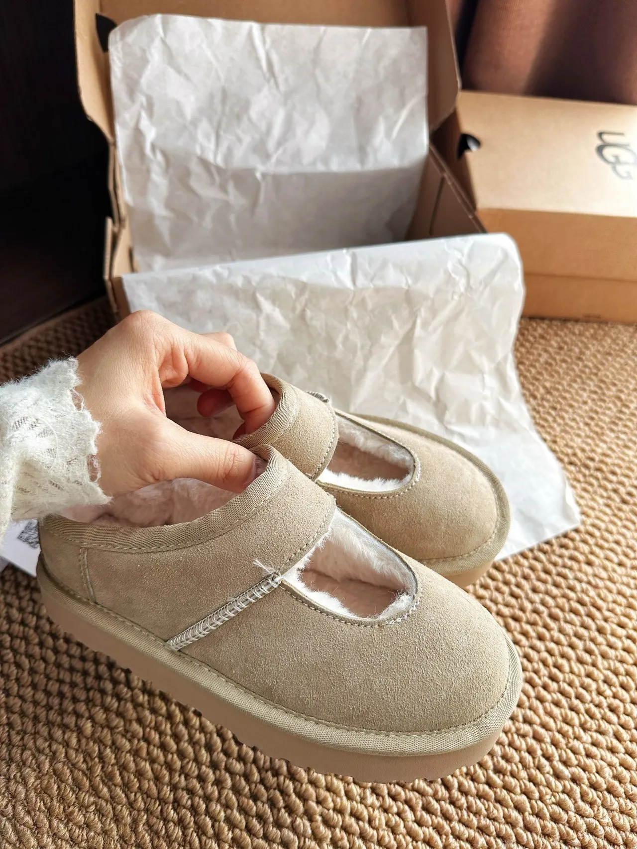 UGG Tasman Preto Bege Suede Upper Shearling-Lined Mary Jane Sapatos 20