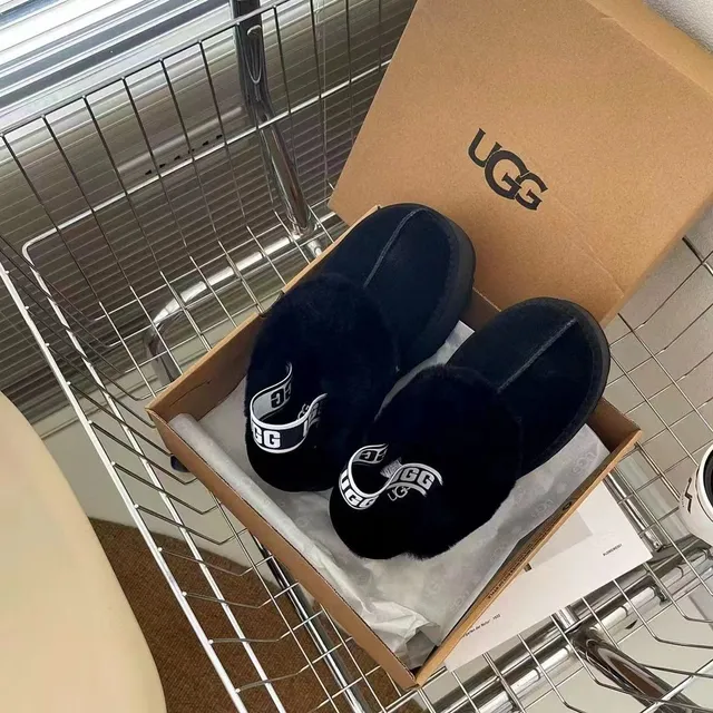 UGG Tasman Black Shearling Platform Slippers 8