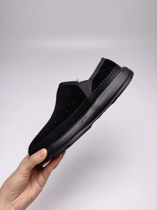 UGG Tasman Mocasines de Ante Negro sin cordones 7