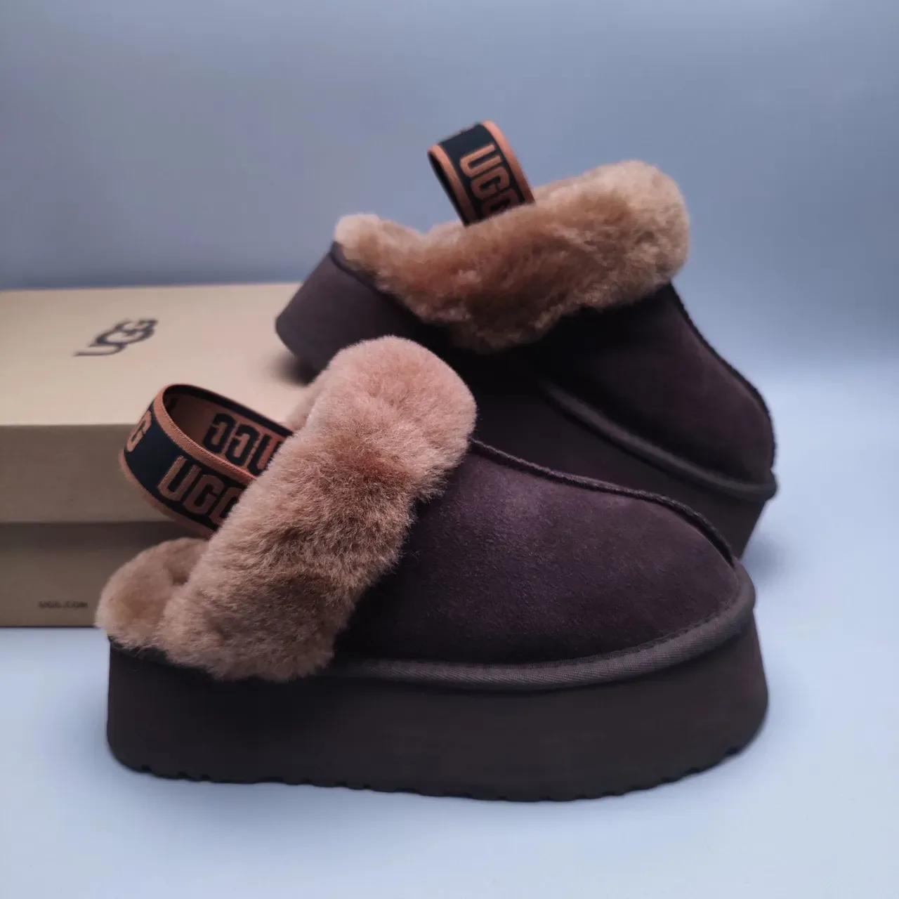 UGG Tasman Brown Beige Platform Sole Shearling-Trimmed Casual Shoes 7
