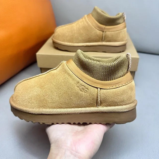 UGG Tasman Bottes de Neige à Enfiler Kaki 8