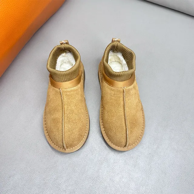 UGG Tasman Bottes de Neige à Enfiler Kaki 11