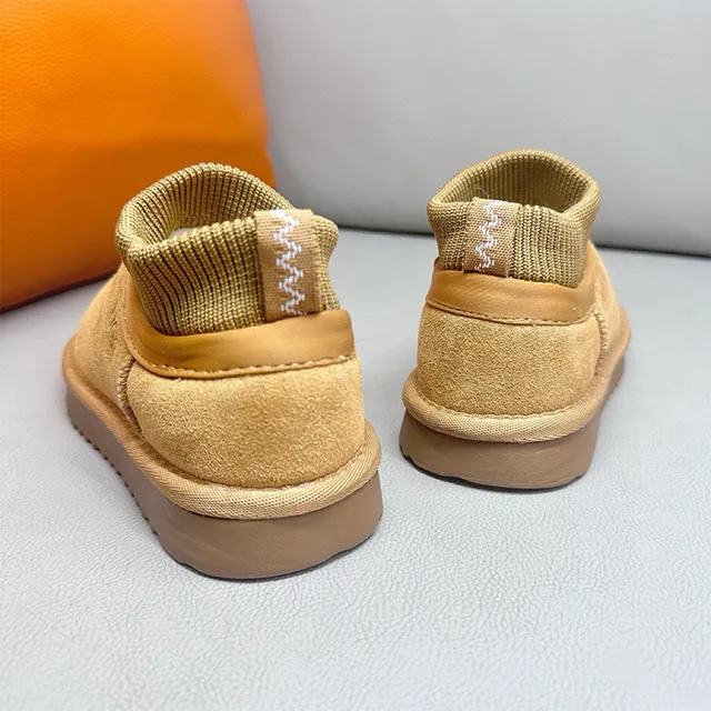 UGG Tasman Bottes de Neige à Enfiler Kaki 15