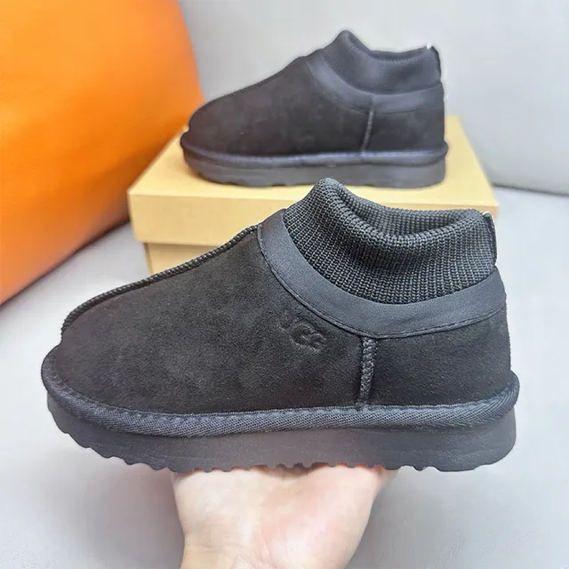UGG Tasman Bottes de Neige à Enfiler Kaki 19