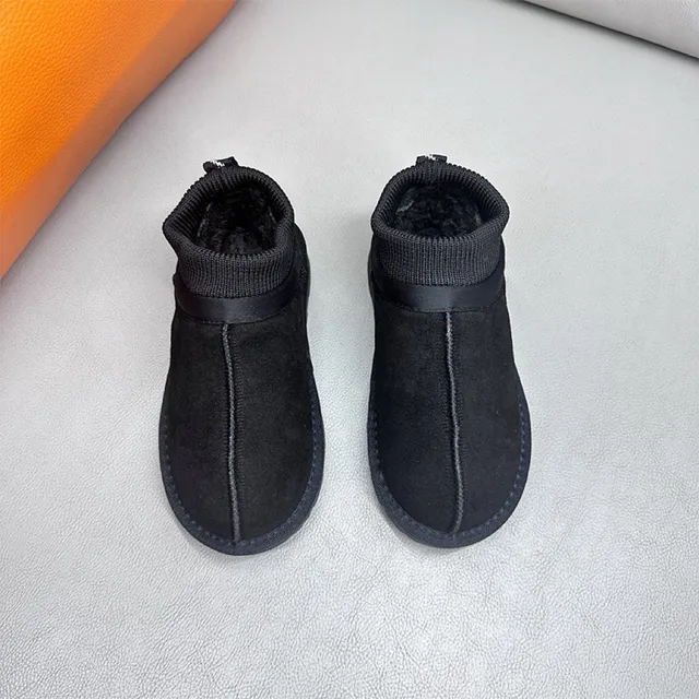 UGG Tasman Bottes de Neige à Enfiler Kaki 21