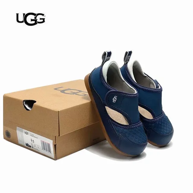 UGG Tasman أحذية ماري جين للأطفال مغلقة بالحزام 9