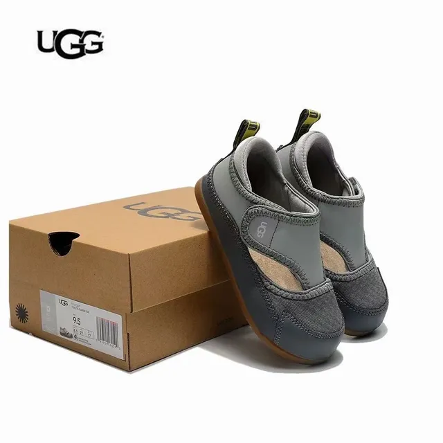 UGG Tasman أحذية ماري جين للأطفال مغلقة بالحزام 11