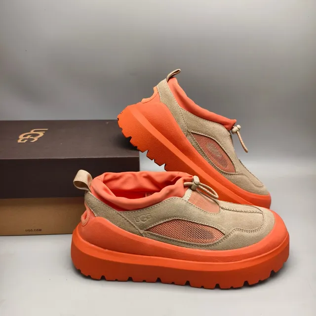 UGG Tasman برتقالي و بيج سليب أون تشونكي سنيكرز 6
