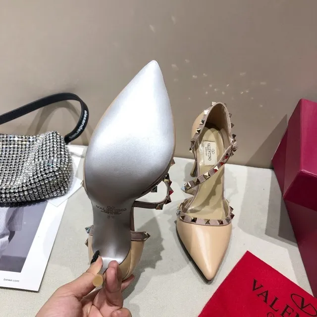 Valentino Rockstud Beige Silver Pointed-Toe T-Strap Stiletto 8