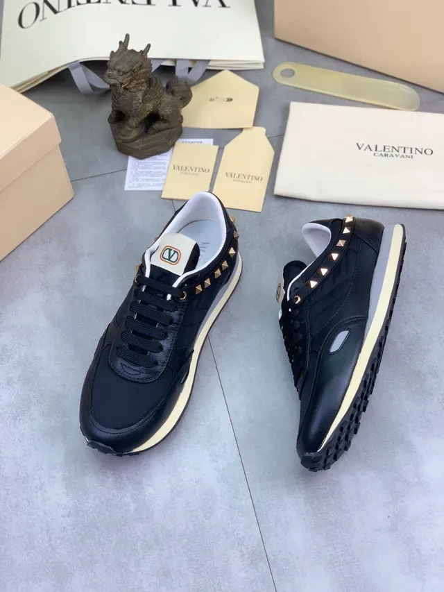 Valentino Rockstud Sneakers Lifestyle en Cuir et Textile Noir 6