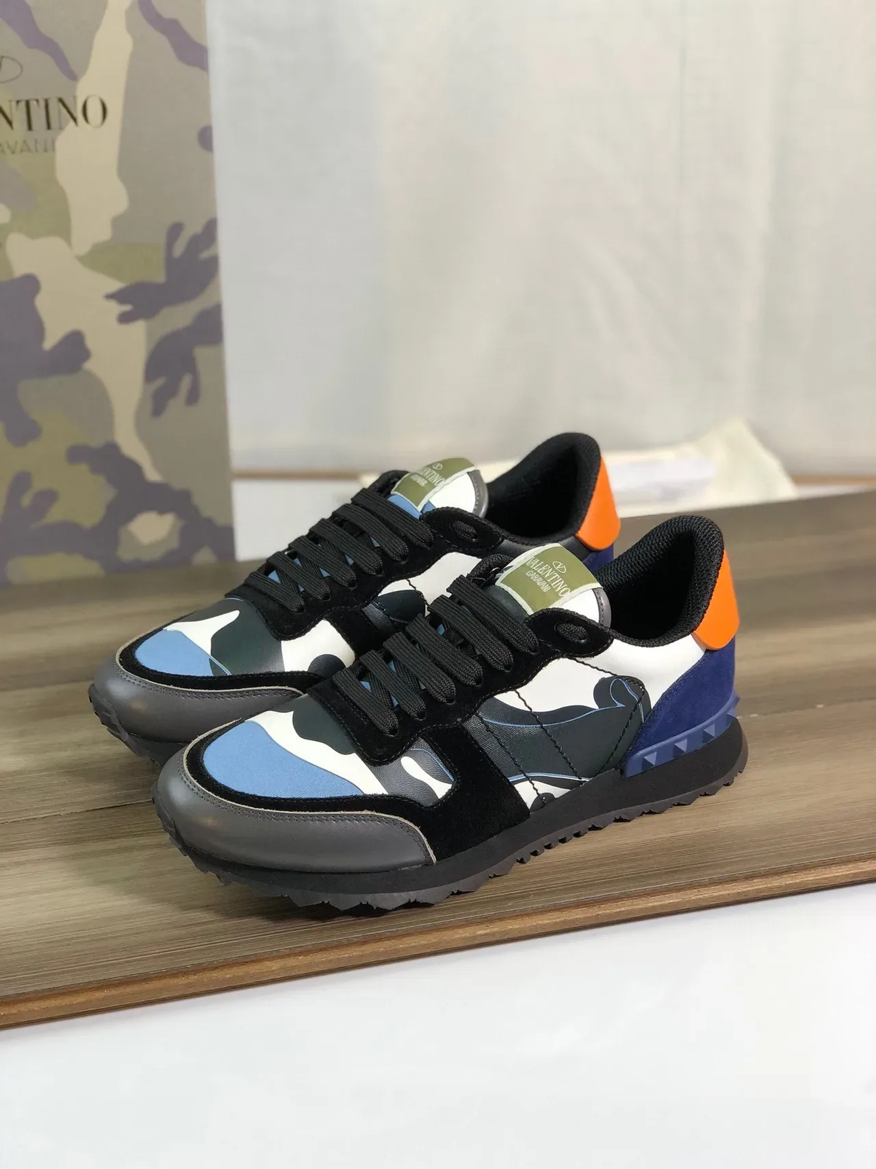 Valentino Rockstud Camouflage Orange Talons Chaussures Lifestyle 8