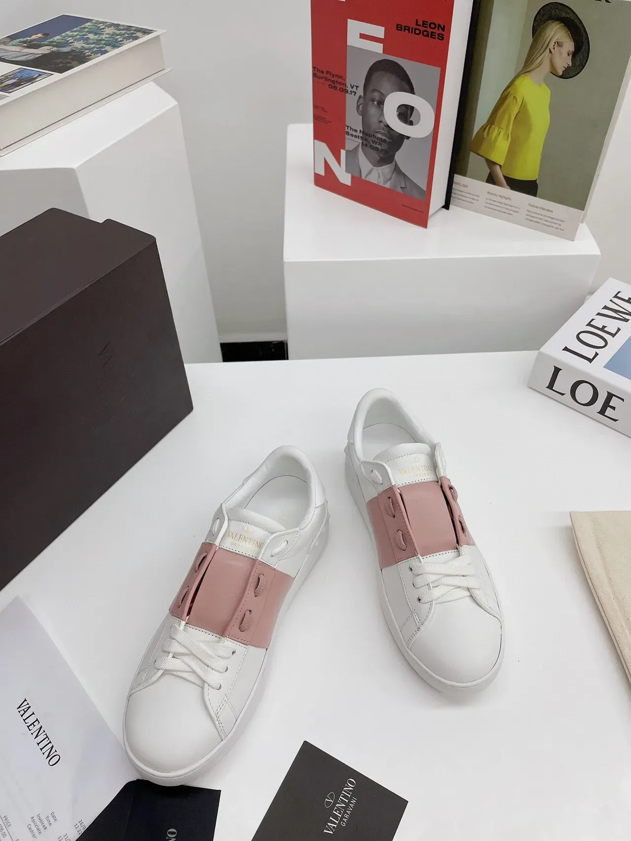 Valentino Rockstud Bride Blanche et Rose Lifestyle Sneakers 9
