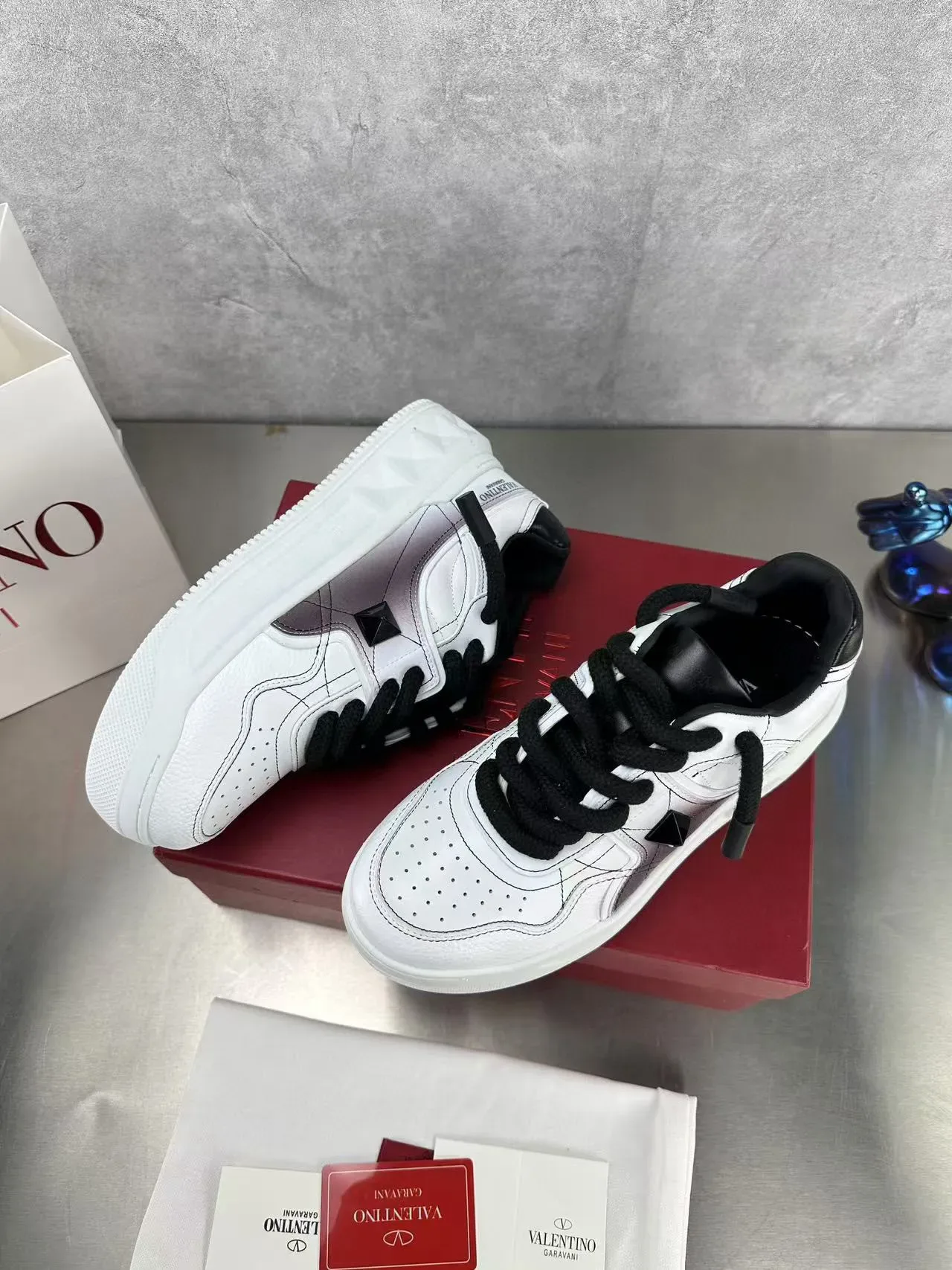 Valentino Rockstud White Black Pyramid Stud Lifestyle Sneakers 5