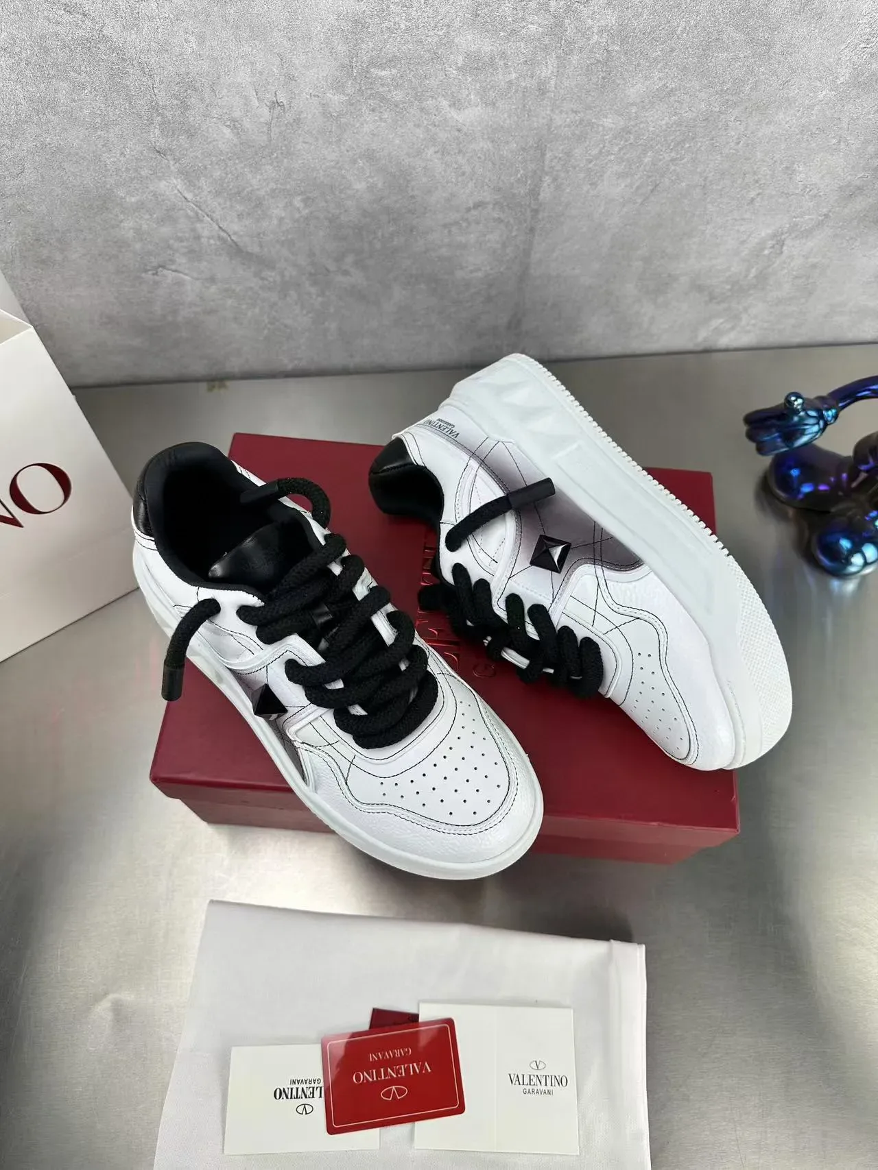 Valentino Rockstud White Black Pyramid Stud Lifestyle Sneakers 6