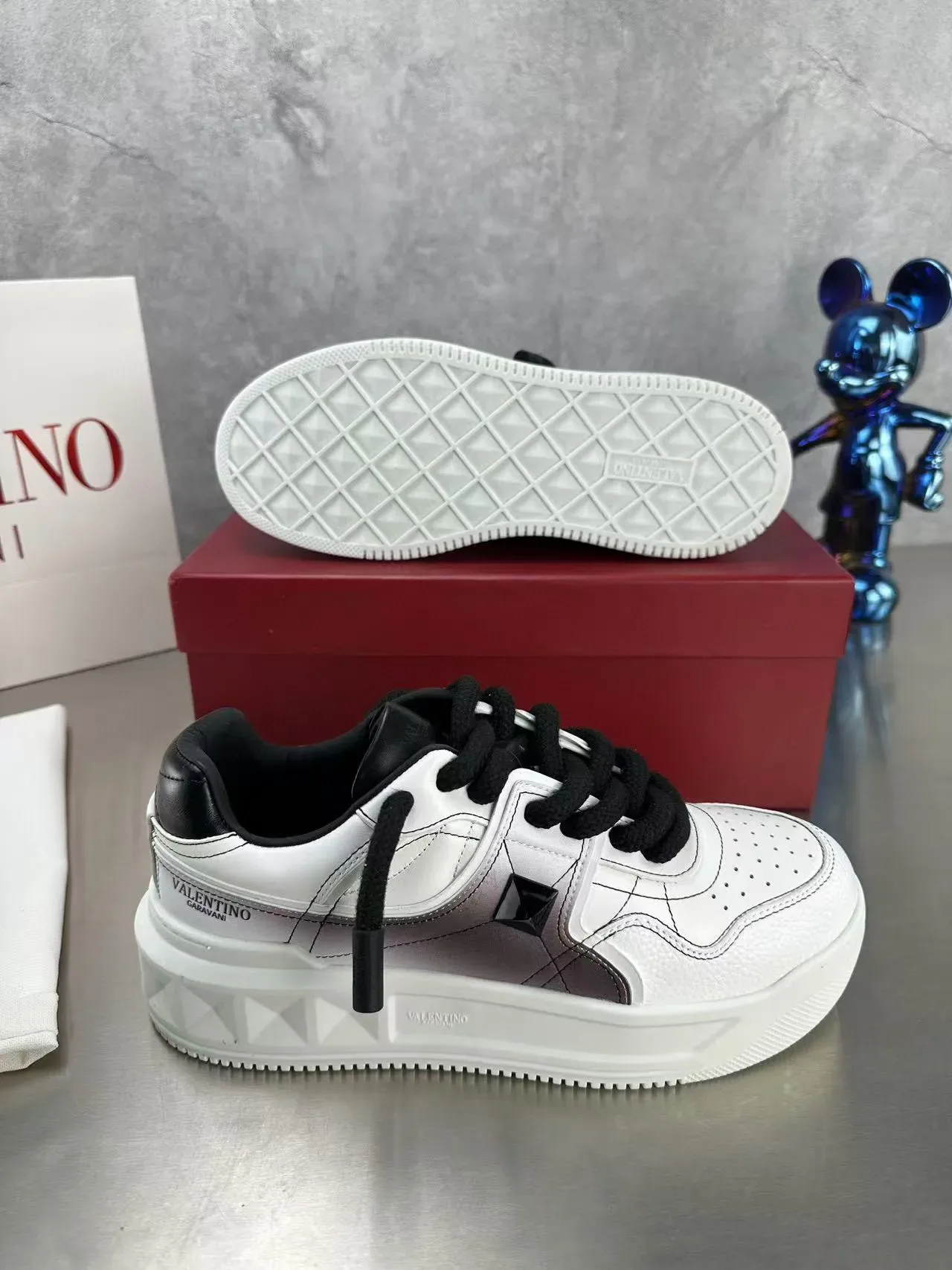 Valentino Rockstud White Black Pyramid Stud Lifestyle Sneakers 9