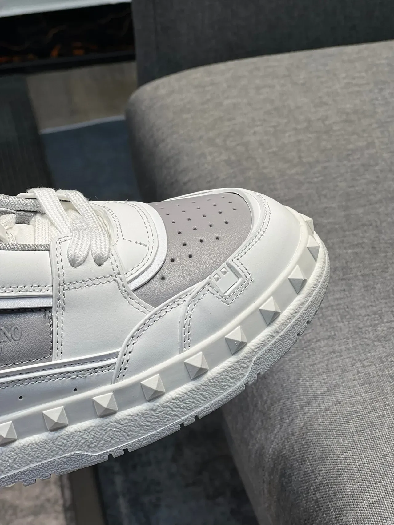 Valentino Rockstud White Leather Pyramid Stud Lifestyle Sneakers 4