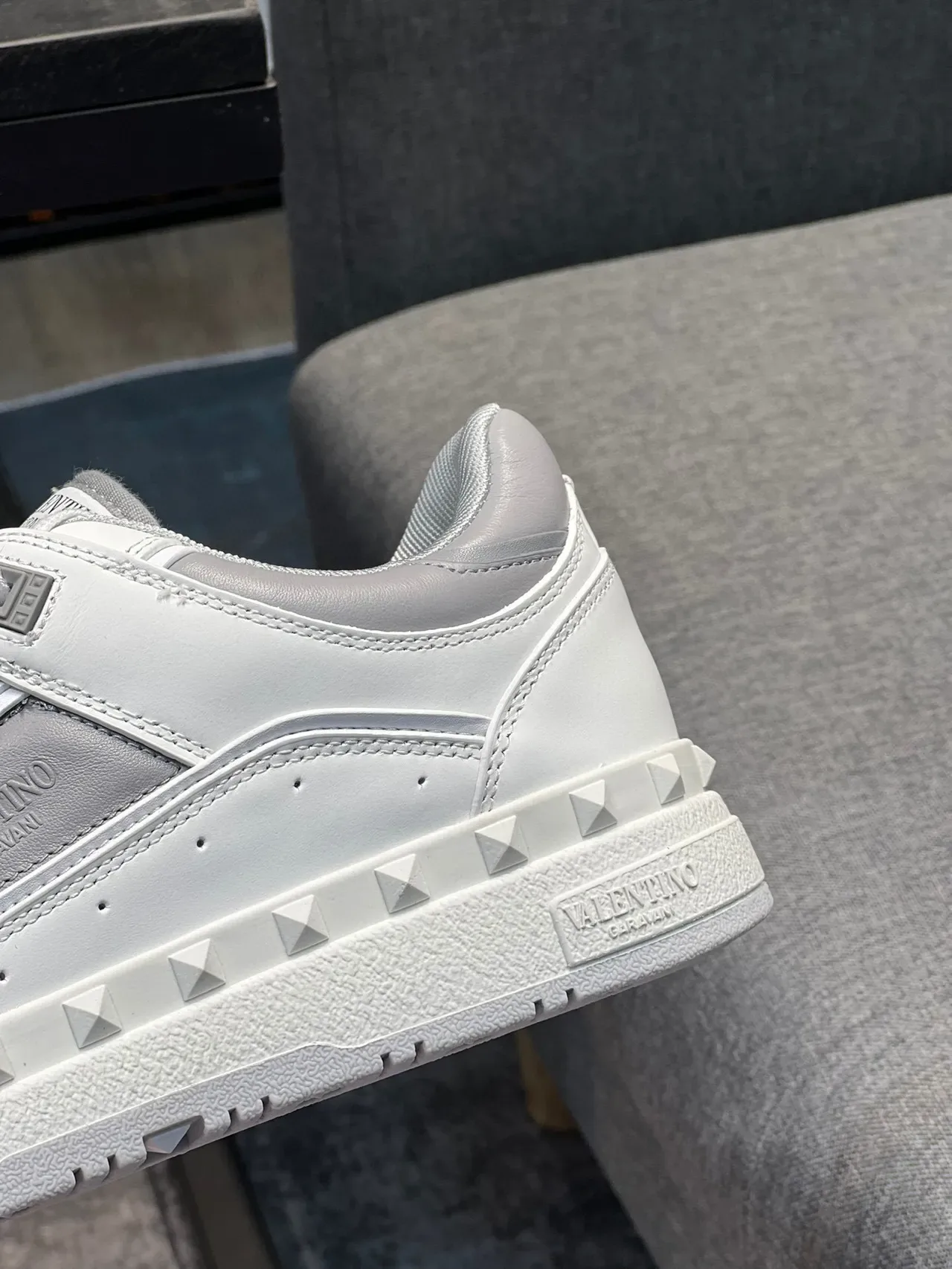Valentino Rockstud White Leather Pyramid Stud Lifestyle Sneakers 8