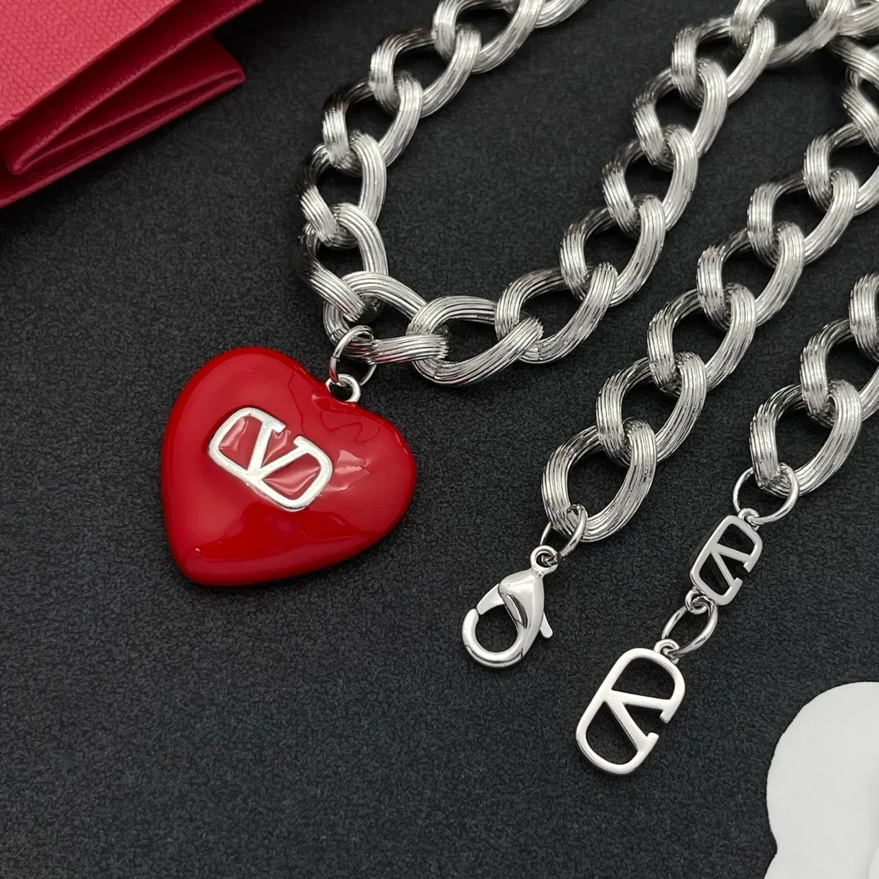Valentino VLogo Collier Chaîne Argent Émail Cœur Rouge 3