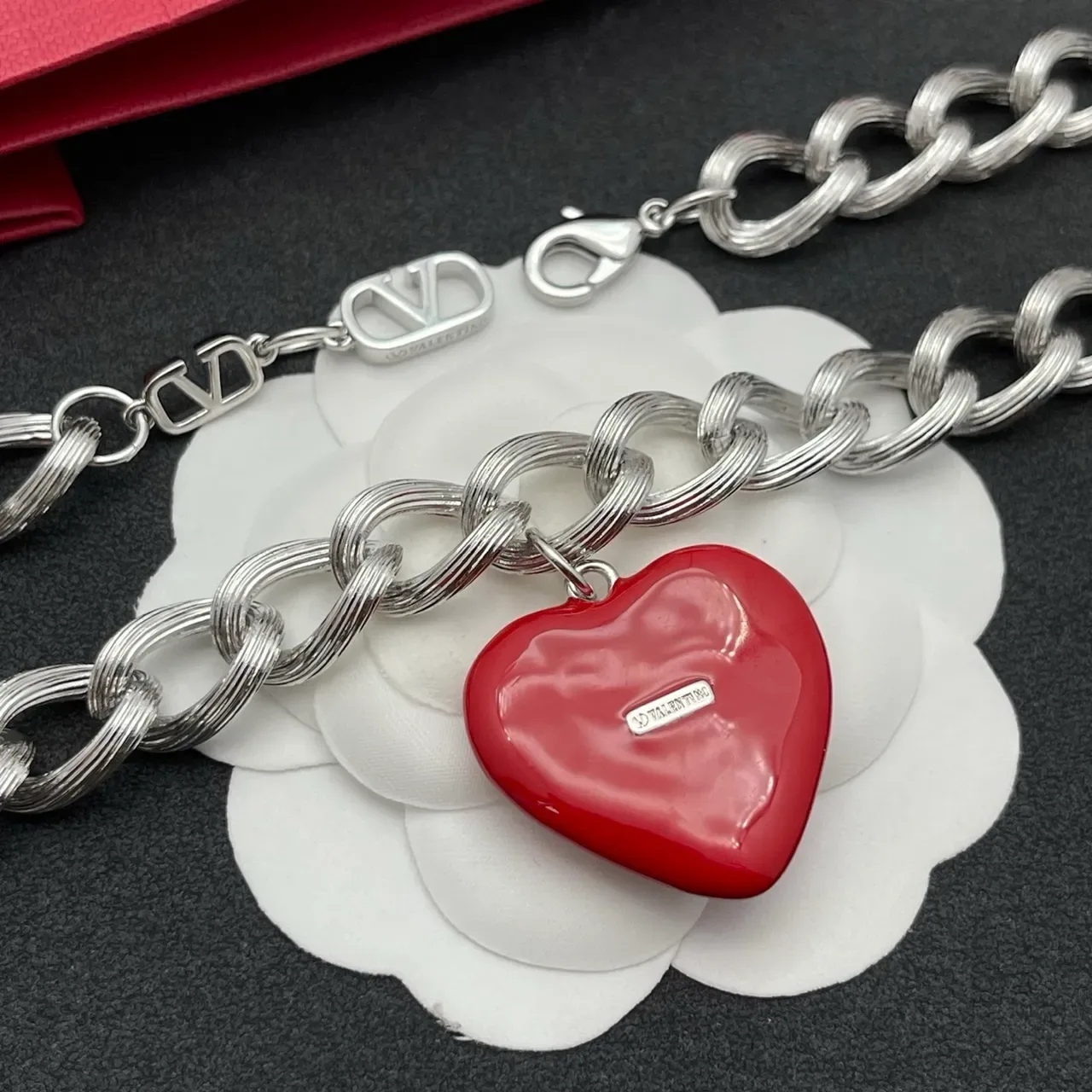 Valentino VLogo Collier Chaîne Argent Émail Cœur Rouge 4