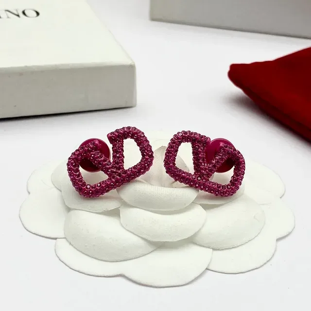 Boucles d'oreilles Valentino VLogo Cristaux Pavé Rose Motif Double-V 4