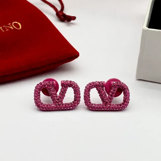 Boucles d'oreilles Valentino VLogo Cristaux Pavé Rose Motif Double-V 5