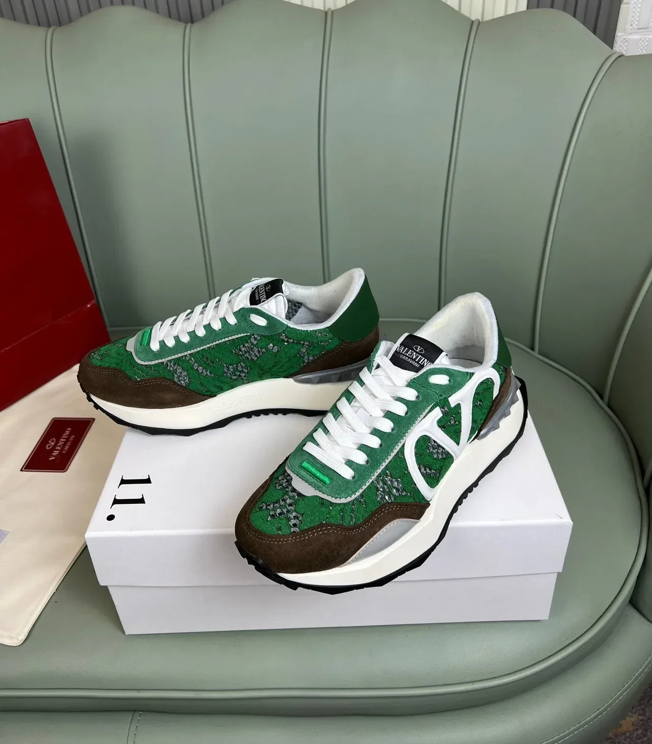 Valentino VLogo Runner Sneakers Lifestyle Vert Marron Imprimé en Dentelle 8