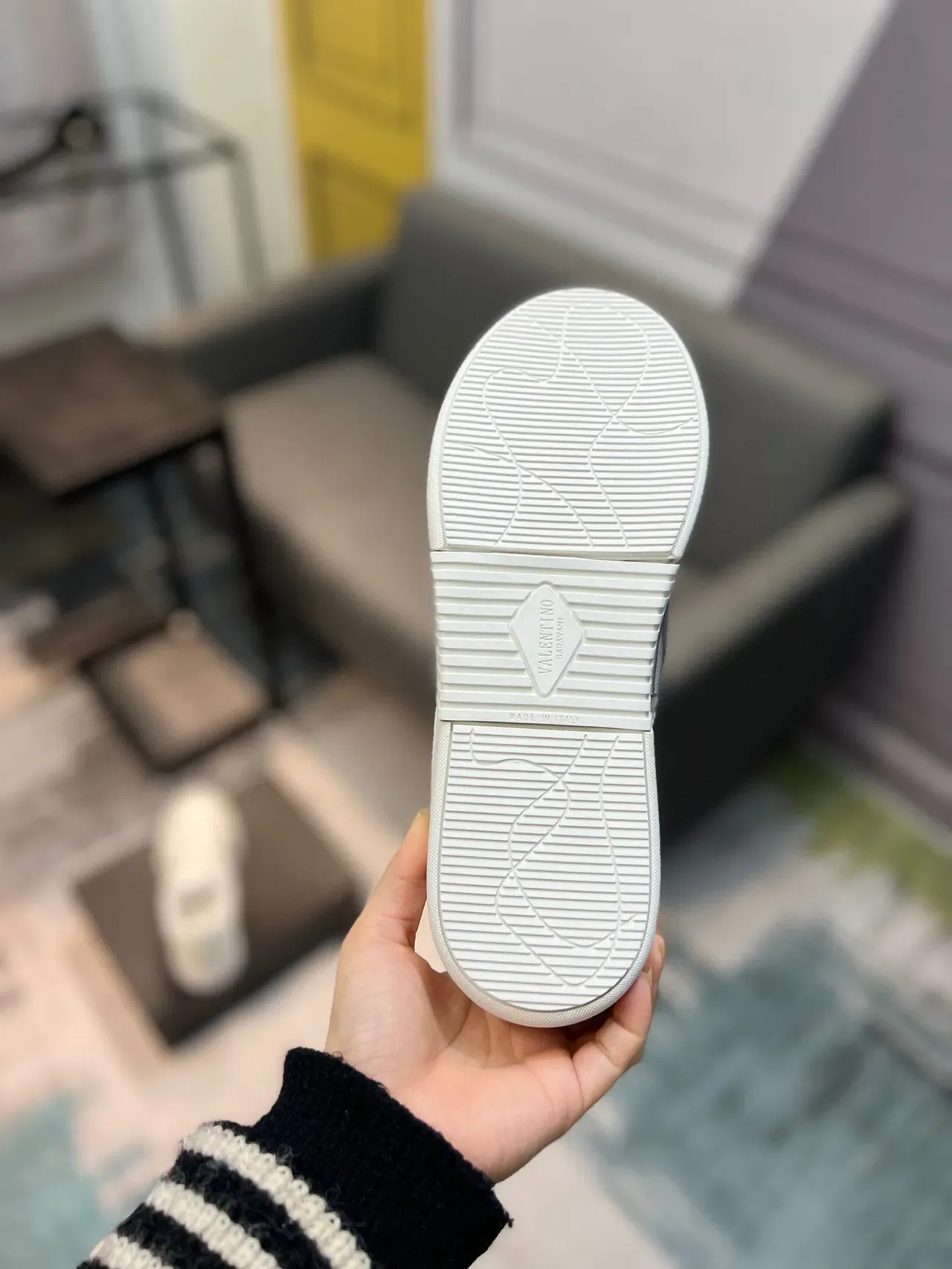 Valentino VLTN Sneaker blanc et gris lifestyle sneakers 8