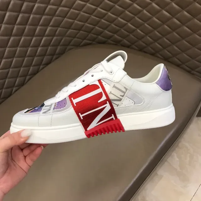 Valentino VLTN حذاء رياضي أبيض أحمر متعدد الألوان أسلوب حياة 3