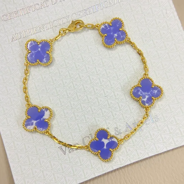 Van Cleef & Arpels Alhambra Five Motif سوار حجر أزرق مرمري 2