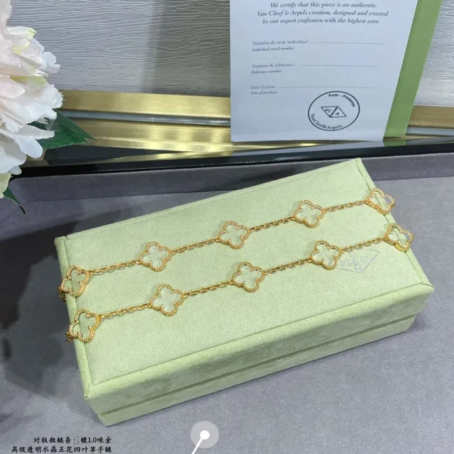 Van Cleef & Arpels Alhambra Cinq motifs Or et Cristal Bracelet 4