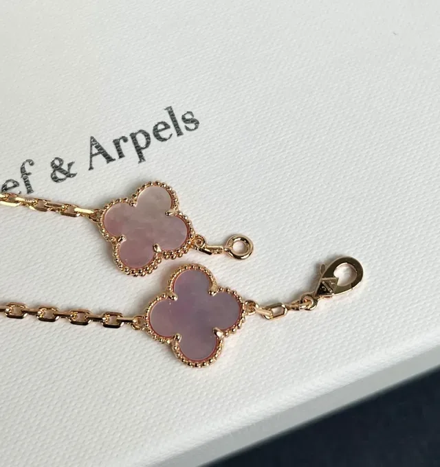 Van Cleef & Arpels Alhambra Five Motif Pink Stone and Pavé Crystal pulseira 4