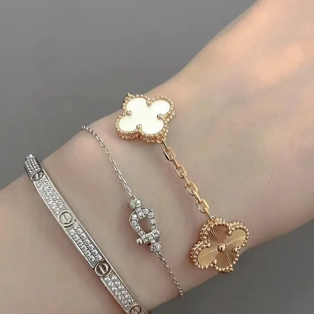 Van Cleef & Arpels Alhambra Cinco Motivos Ouro Rosa Madreperla e Esmalte Guilloché Pulseira 2
