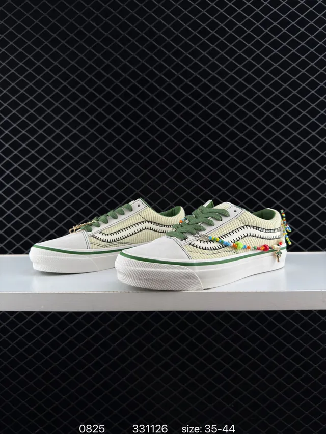 Vans Old Skool Tênis de Skateboard Off-White e Verde de Corduroy 2