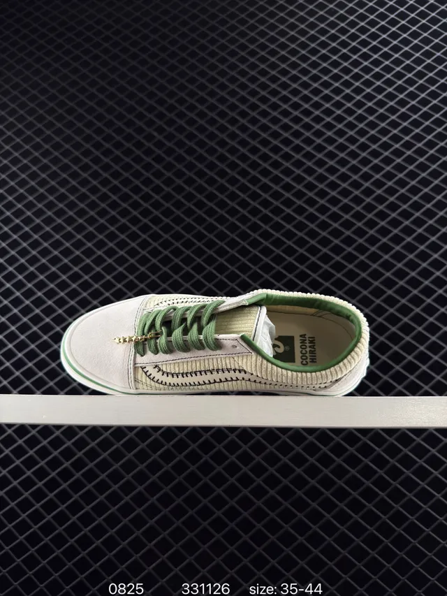 Vans Old Skool Tênis de Skateboard Off-White e Verde de Corduroy 4