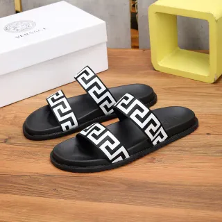 Versace 黑白双带希腊钥匙图案拖鞋
