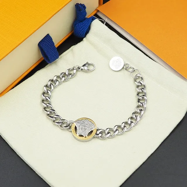 Versace Chain Reaction Medusa Bracelet Chaîne Curb Doré 5