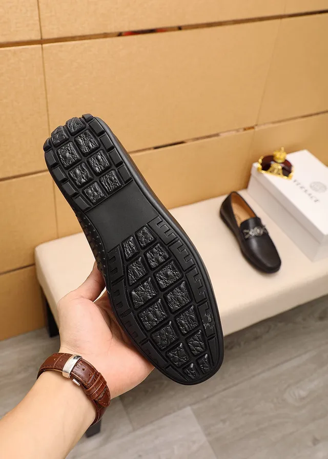 Versace Chain Reaction Medusa Head mocassins de couro 10