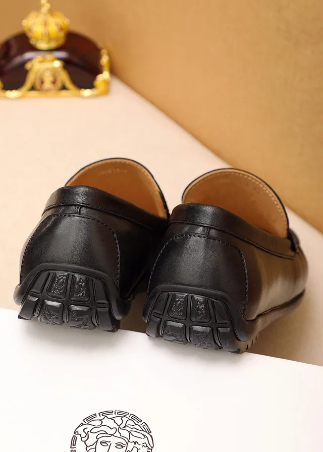 Versace Chain Reaction Medusa Head mocassins de couro 11