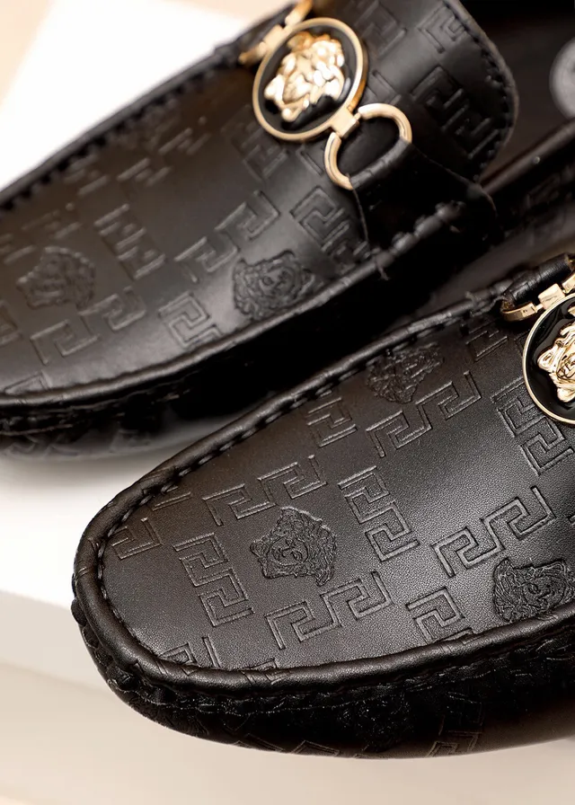 Versace Greca Medusa Horsebit Loafer لوافر جلد أسود 4