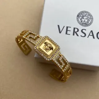 Versace Greca Odissea 水晶镶嵌 Medusa 手链