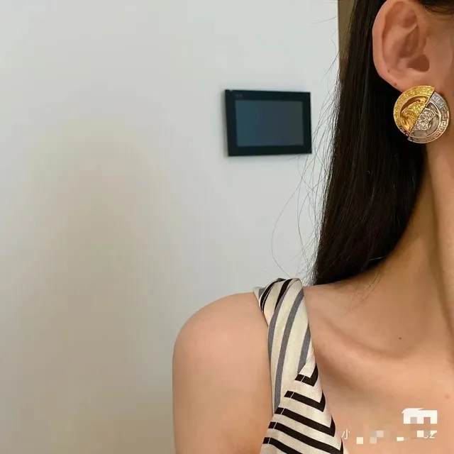 Versace Greca Odissea Broches de Médusa en or et argent 2