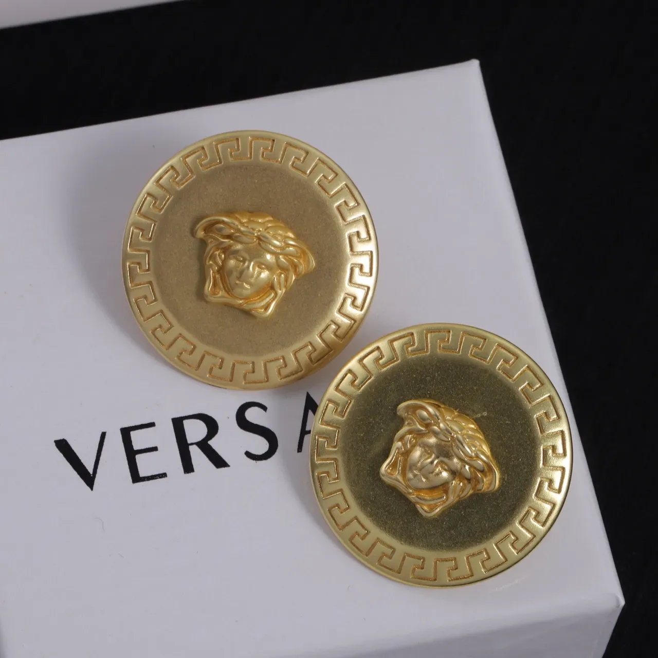 Versace Greca Odissea Boucles d'oreilles Médusa doré 2