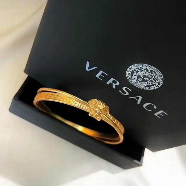 Versace Greca Odissea Medusa Head Bracelet Doré 5