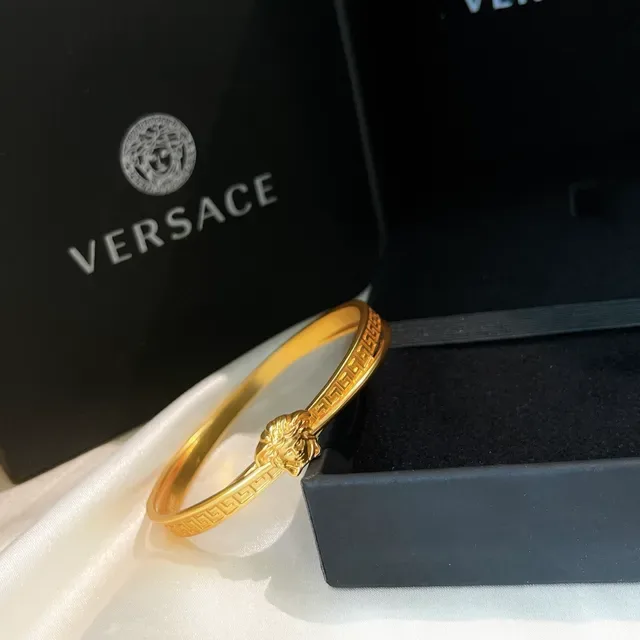 Versace Greca Odissea Medusa Head Bracelet Doré 7