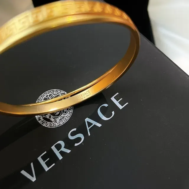 Versace Greca Odissea Medusa Head Bracelet Doré 8