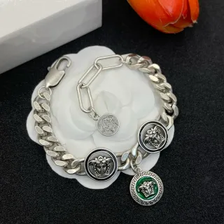 Versace Medusa Charm 银绿色曲链手链