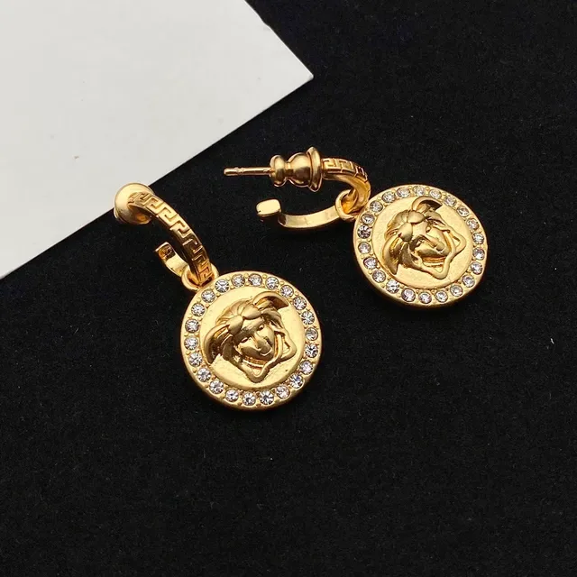 Versace Medusa Icon Boucles d'oreilles pendantes en cristal doré 3