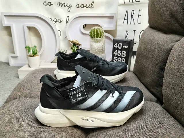 Y-3 Future Racer Pro 1 Lightstrike Pro Periwinkle Lifestyle Sneakers 11