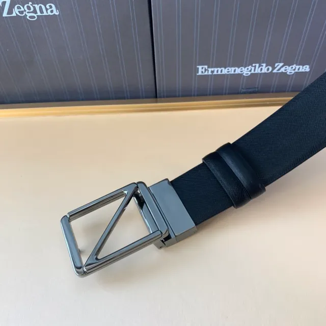 Ermenegildo Zegna Cinto de couro preto prateado texturizado polido geométrico com fivela 4